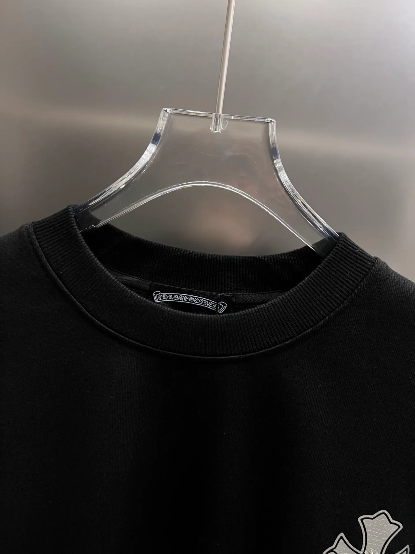 🅿️270 CH Crowe 2025 Autumn and Winter New Round Neck Long Sleeve Sweater Cross Patch Leather + Customized Hardware Metal Horseshoe Sanskrit Text The Real Product Is Great🔥Same Style for Men and Women Loose Version Size S M L XL XXL Five Codes Black White